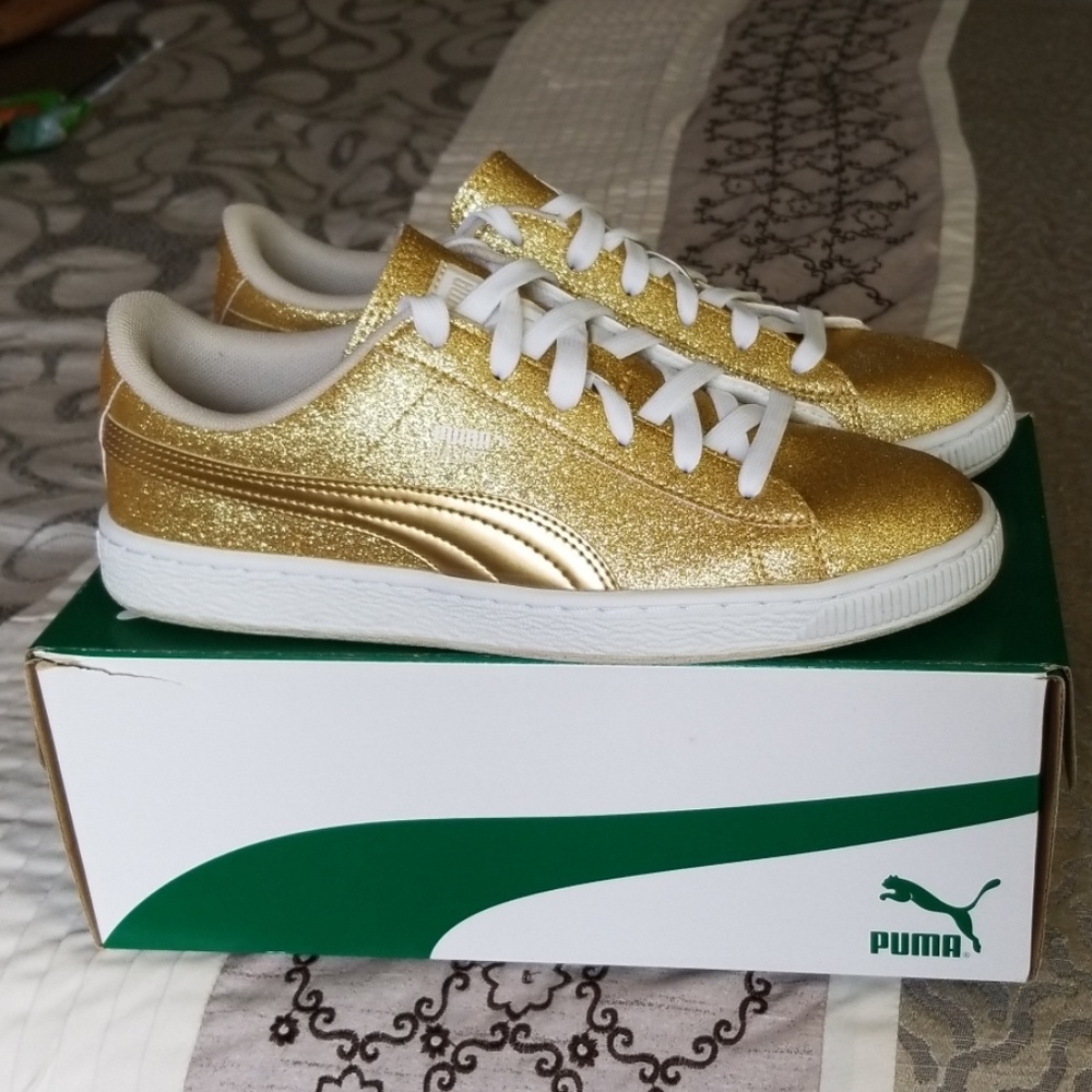 Gold Puma's